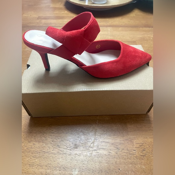 Elegant Red Women's Heels - Picture 1 of 5
